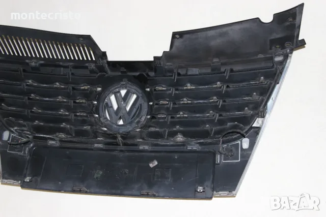 Предна решетка VW Passat B6 (2005-2011г.) 3C0853651F предна емблема отвори за парктроник, снимка 11 - Части - 55767183
