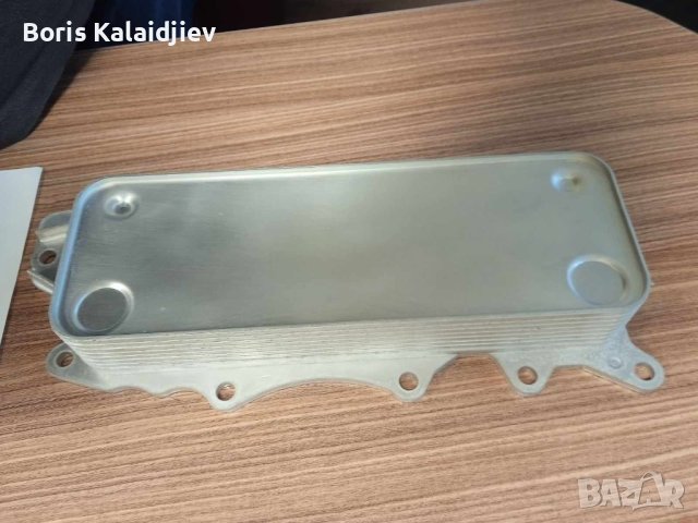 маслен охладител за Мерцедес МЛ 320.350, снимка 3 - Части - 41649434