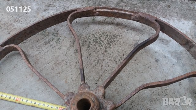 масивно ковано възрожденско колело от двуколка, каруца, снимка 8 - Антикварни и старинни предмети - 39350421