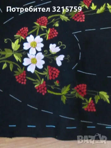 Стара ръчна бродерия мотив, вълнен плат,копринени конци, снимка 3 - Антикварни и старинни предмети - 48929061