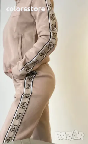 Дамски спортен екип Guess-VL82o, снимка 2 - Спортни екипи - 49235438