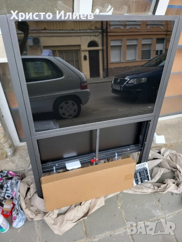 Алуминиева градинска маса LIVARNO 120/180 x 90 см, разтегателна със закалено стъкло, снимка 14 - Градински мебели, декорация  - 46050342