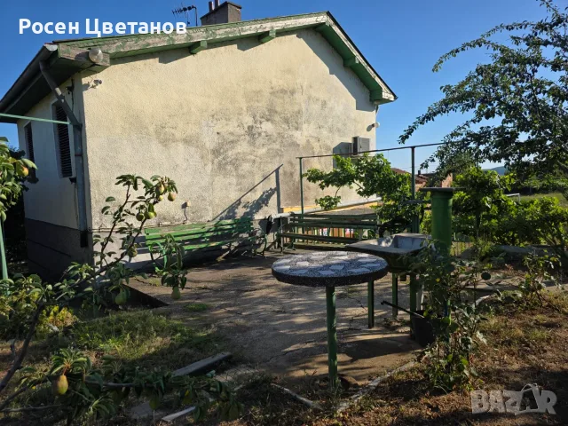 🏡 ПРОДАВА СЕ ВИЛА КРАЙ ЧЕРВЕН БРЯГ – 90 КВ.М. + 1000 КВ.М. ДВОР, снимка 4 - Вили - 56138114