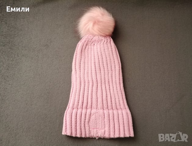 Дамска зимна плетена шапка с помпон и бродерия сърце с надпис "in the mood" в розов цвят , снимка 11 - Шапки - 42473861