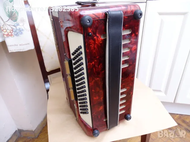 Акордеон Велтмайстер Гигантили 80 баса, снимка 15 - Акордеони - 48589438