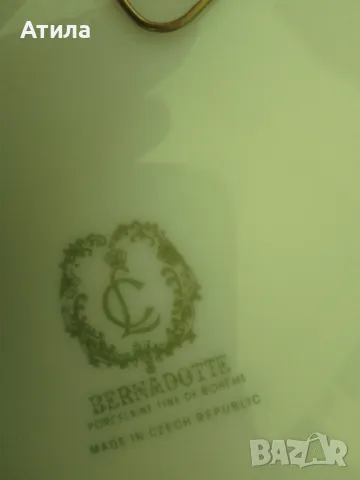 порцеланова чиния за стена 25 см, снимка 3 - Антикварни и старинни предмети - 48503807