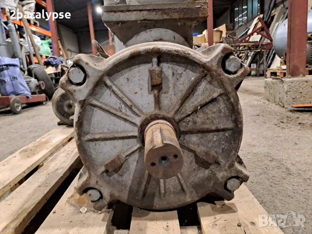 Eлектромотор 22 kW Асинхронен, снимка 6 - Други машини и части - 49694668