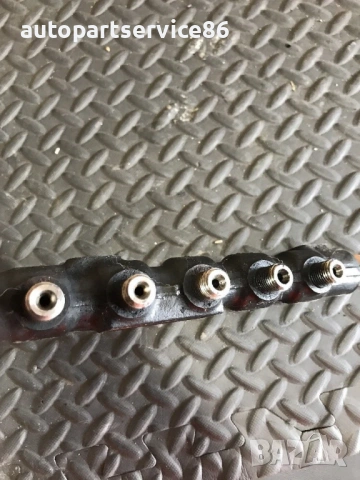 Горивна рейка с датчик за Peugeot Partner 1.6 HDI (2007) 9654592680 