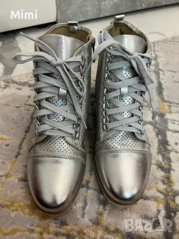 Нови!!!Перфорирани боти сребристи 38, снимка 2 - Дамски боти - 50424429
