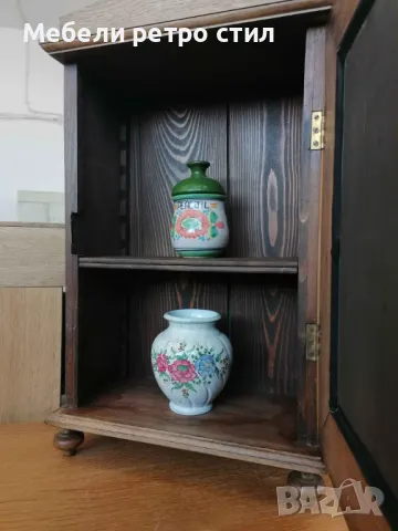 Винтидж помощно шкафче с огледало за стена. Интересен и различен от пълен масив. , снимка 4 - Антикварни и старинни предмети - 49358744