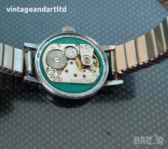 Колекционерски часовник Корнавин, Слава, работи отлично, снимка 5 - Антикварни и старинни предмети - 40468734