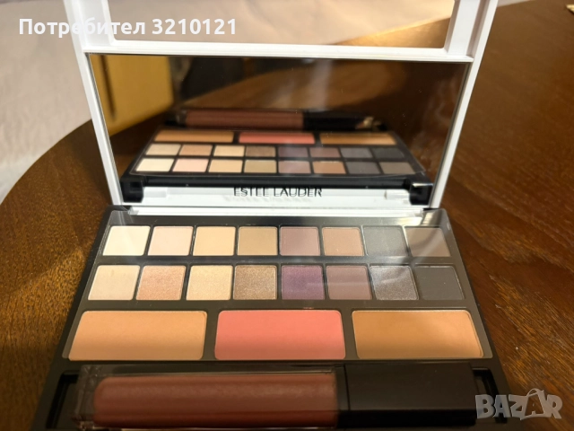 ESTEE LAUDER палитра с червило., снимка 3 - Козметика за лице - 52907434