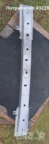 Основа / греда предна броня от Опел Виваро / Opel Vivaro 2.5 CDTI 135 к.с