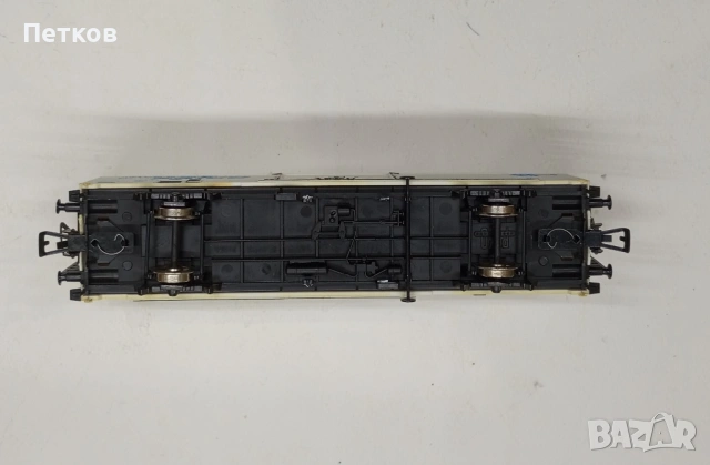 Товарен вагон PIKO мащаб H0, снимка 3 - Колекции - 53563932