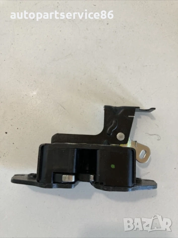 Заключващ механизъм заден десен капак за Peugeot 3008 1.6 HDI (2010) 9685915280, снимка 2 - Части - 53596151