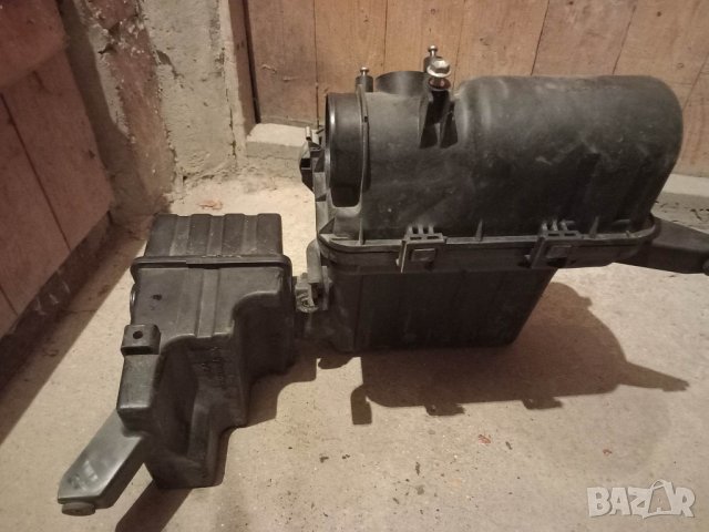 Филтърна кутия за Suzuki Swift III Hatchback 1.3 бензин (02.2005 - 10.2010), снимка 1