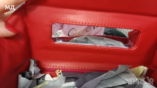 Channel нова малка чанта червена, снимка 5 - Чанти - 52311592