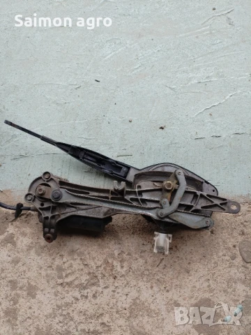 Предна чистачка за Мерцедес W202, снимка 2 - Части - 50446476