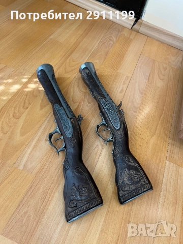 Реплика на кремъклия, комплект от два еднакви, снимка 4 - Антикварни и старинни предмети - 52812383