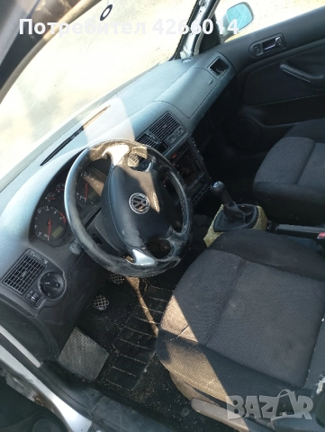 Golf 4 2.0 бензин НА ЧАСТИ , снимка 3 - Автомобили и джипове - 52417329