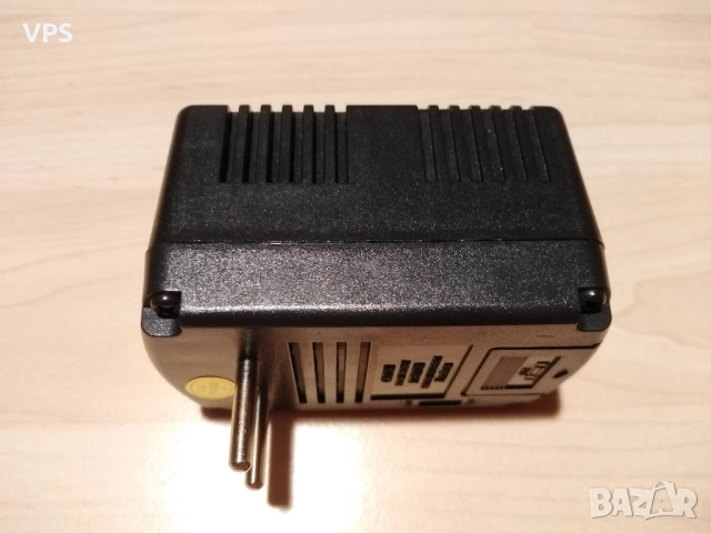 Преобразуеател от 220/240v на 110/120V 50/60Hz/50W двупосочен, снимка 3 - Друга електроника - 51920360