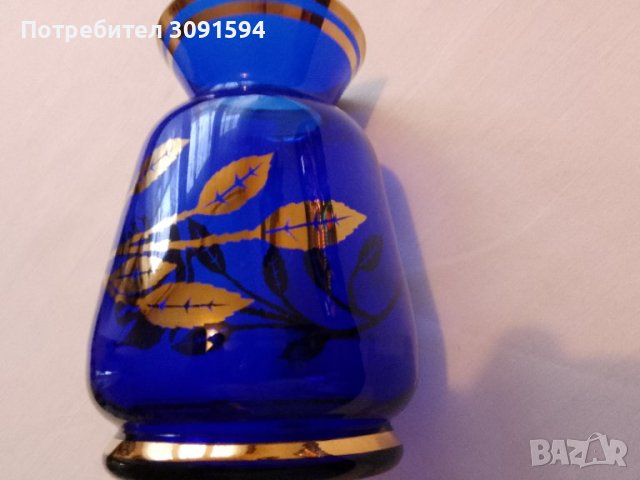 Синя и златна кристална стъклена ваза Бохемия, снимка 2 - Други ценни предмети - 41147891