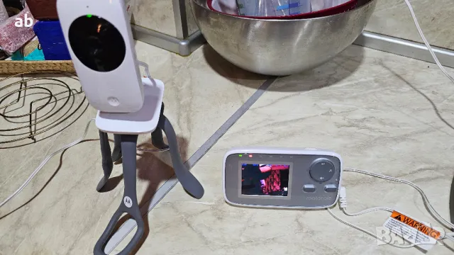 Видео Бейбифон Motorola MBP 482 пълен комплект, снимка 2 - Бебефони - 50352761