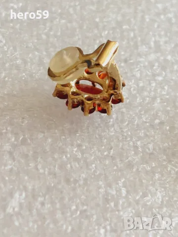 Златни дамски обеци с инкрустирани гранати злато 333, снимка 6 - Обеци - 49438657