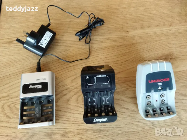 Зарядни за акумулаторни батерии АА,ААА,9V Energizer,Uniross 