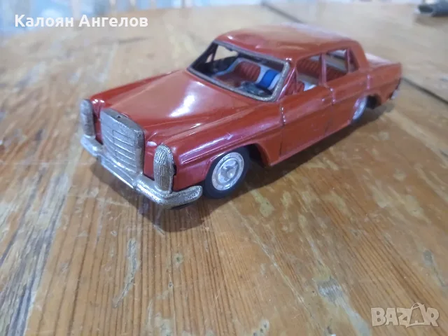 Мерцедес 250 - Japan