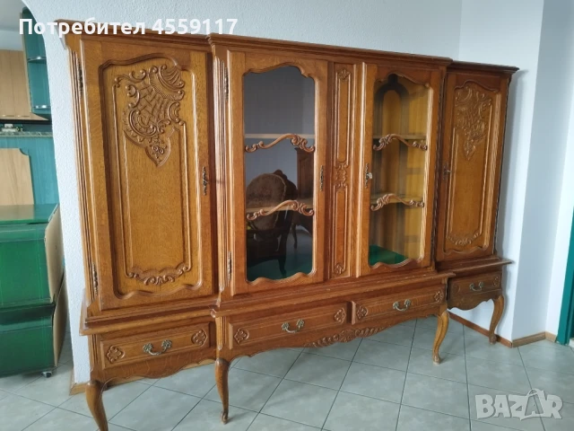 Ретро витрина в стил Луи 15ти