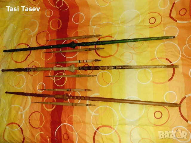 Хурки и вретена за предене на вълна.