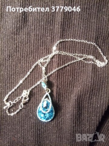 Колие с кристали , снимка 2 - Колиета, медальони, синджири - 41577953