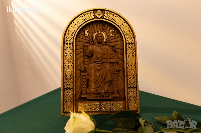 Исус Христос на трон – позлатена релефна икона от масивен дъб, снимка 6 - Икони - 53222686