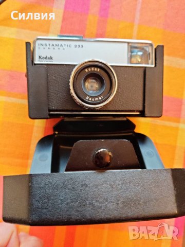 Kodak instamatic 233, снимка 1 - Антикварни и старинни предмети - 39548795
