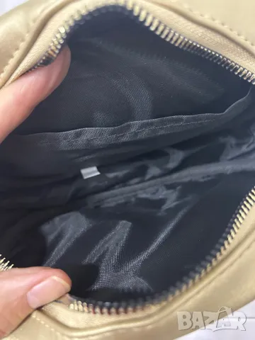 Дамска чанта Gold рамо/ кръст Швейцария, снимка 13 - Чанти - 48153558