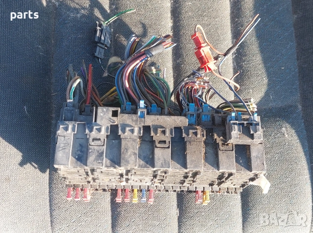 Бушонна Кутия VW Пасат 3 - Голф 2 - 3 - Ауди 80 - 90 - 100, снимка 3 - Части - 53776516