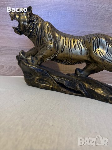 Статуетка, снимка 6 - Аксесоари за коса - 38674907