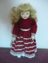 Колекционерска порцеланова кукла JULIE, снимка 1 - Колекции - 40689194