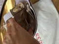 лилава чанта Guess, снимка 3