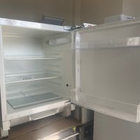 Малък хладилник за пълно вграждане 82 см, снимка 3 - Хладилници - 42327068