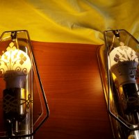 Стенни лампи - 2бр. аплици със златиста основа и стъкло, снимка 8 - Лампи за стена - 40424228