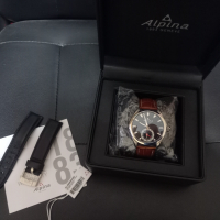 Продавам оригинален Часовник Alpina Horological Series Smartwatch Quartz Chronograph, снимка 2 - Мъжки - 36151265