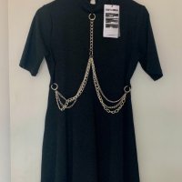 Черна рокля с къс ръкав с верига, снимка 4 - Рокли - 41019691