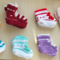 Продава бебешки и детски домашни вълнени чорапи и терлици ръчна изработка, снимка 4 - Чорапи - 39068523
