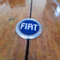 Стара емблема Fiat, снимка 1 - Антикварни и старинни предмети - 42223468