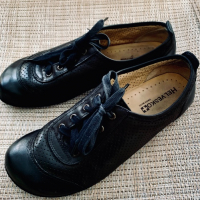 HELVESKO комфортни обувки-маратонки Швейцария, снимка 1 - Дамски ежедневни обувки - 36286169