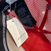 Шапка Gucci Black or Red, снимка 7 - Шапки - 34162385