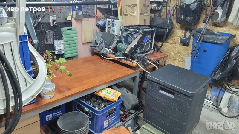 Бюро огромно, снимка 1