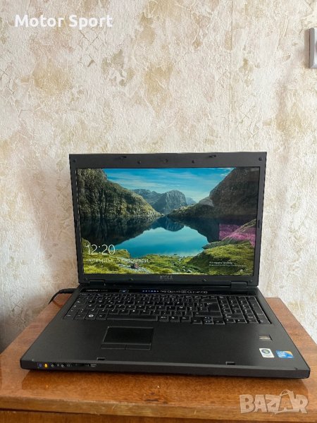 Продавам Лаптоп DELL 17.1Инча/4RAM/Intel, снимка 1
